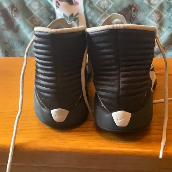 Men’s Size 9.5 Nike Prime Hype df 2016 BasketballShoes. Swoosh missing see pic - Picture 5 of 7